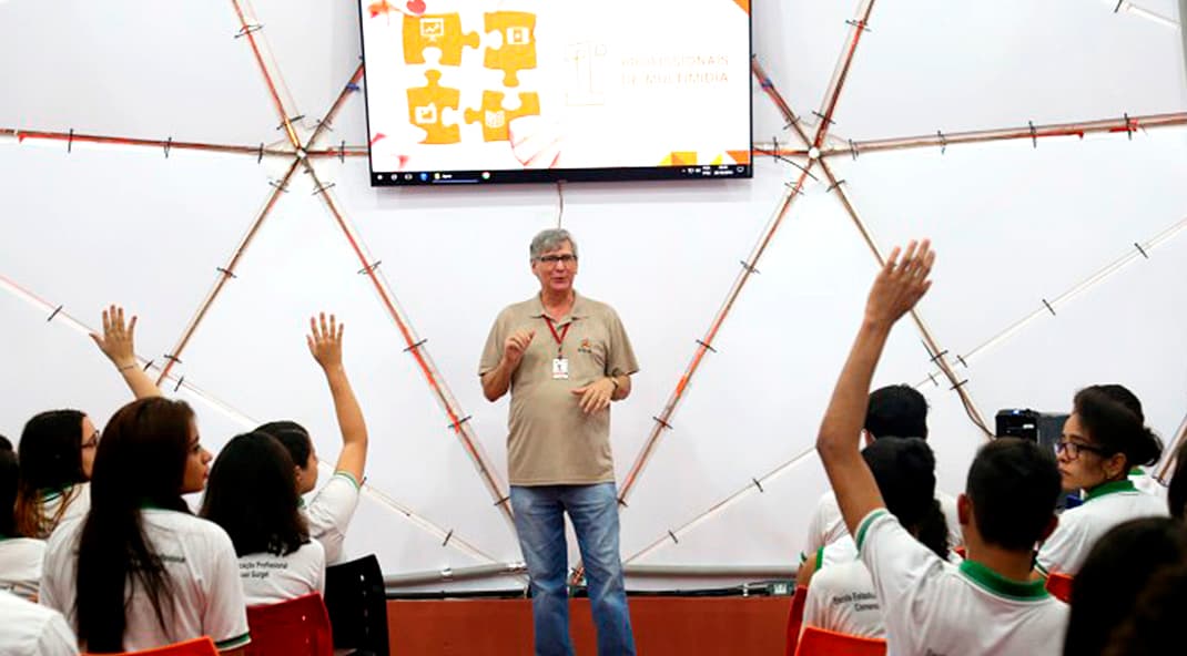 1º Encontro dos futuros profissionais de multimídia