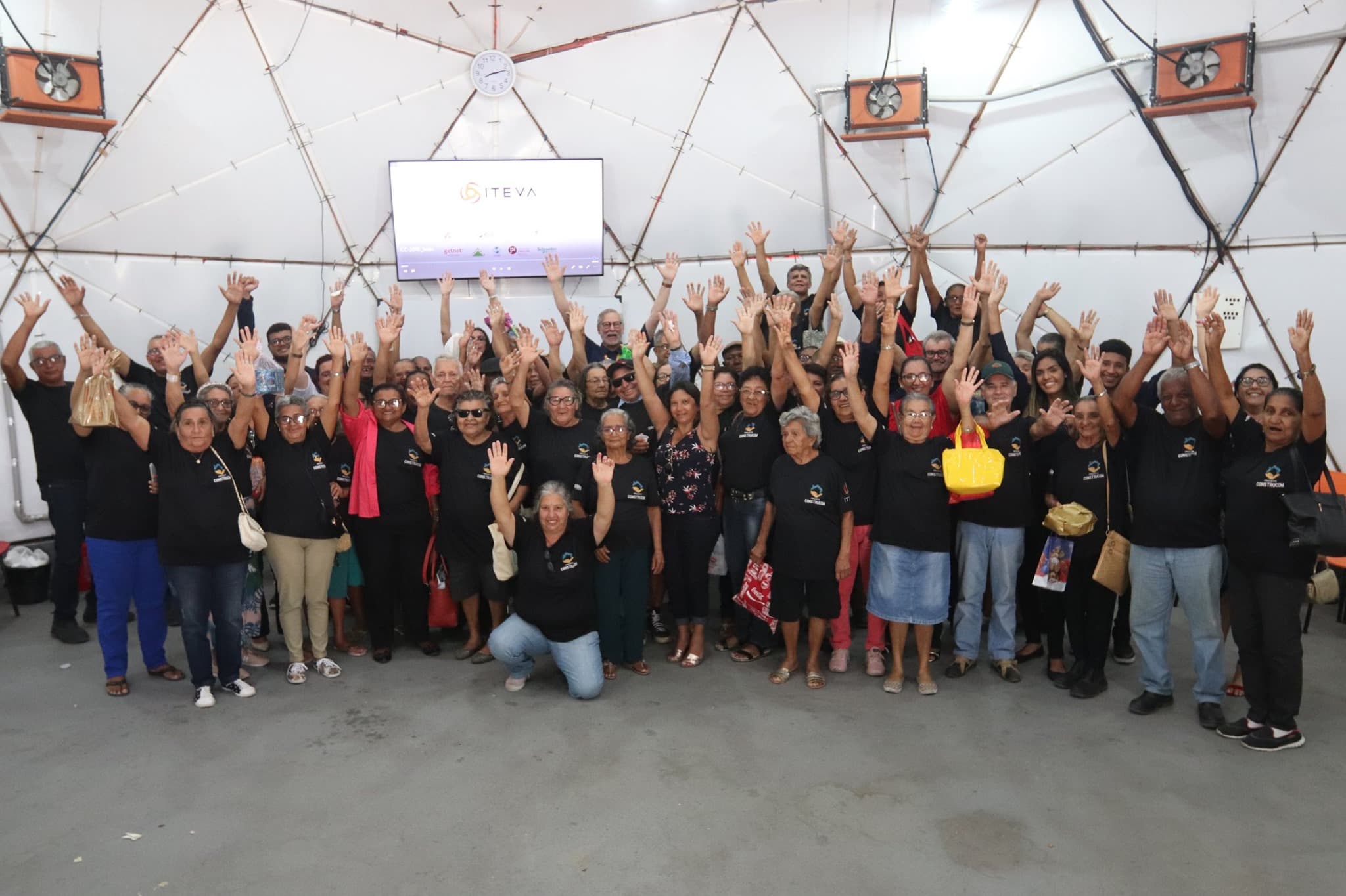 Projeto Construcom -  Construindo vidas